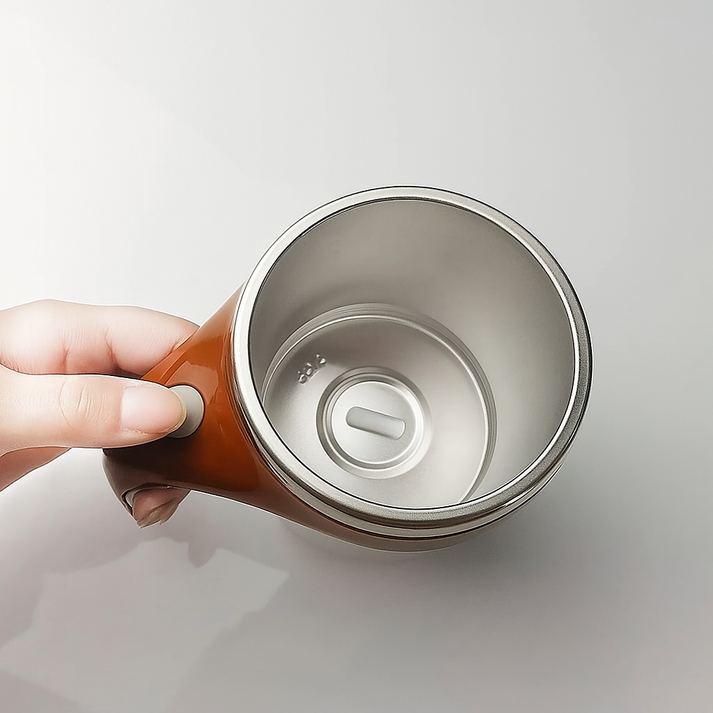 Taza con Agitador Automático: Mezcla de Forma más Inteligente